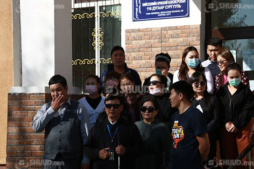 ВИДЕО: Ц.Мөнхбаатар захирлыг бид хүлээж авахгүй
